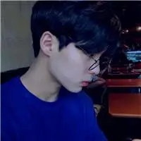 爱的就是这个性,眼镜框也好看, 戴眼镜帅哥头像-男生头像