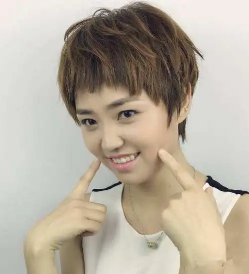 适合小圆脸的漂亮短发时尚减龄甜美可爱好打理又显气质