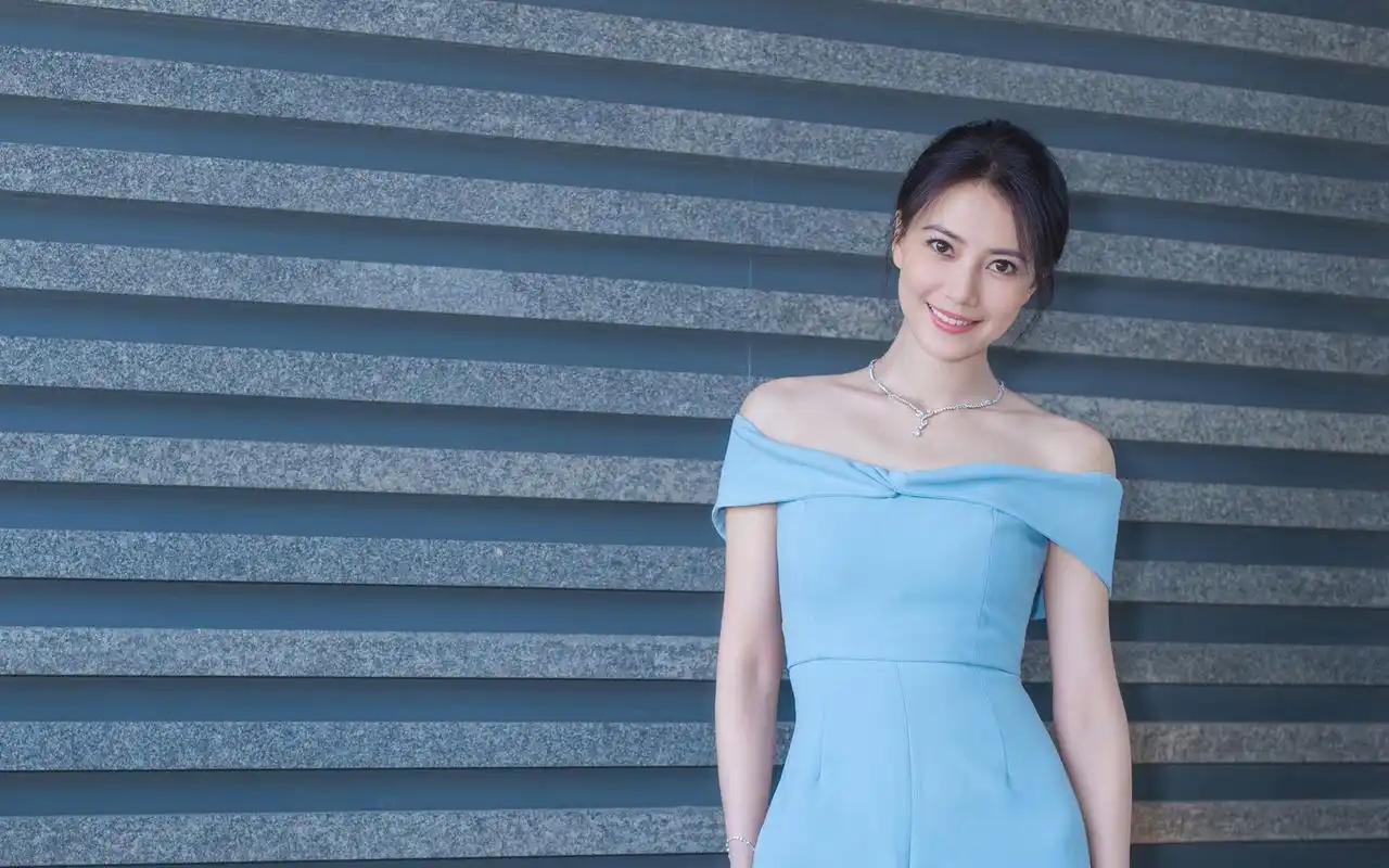 首页 桌面壁纸 高圆圆性感写真高清电脑壁纸上一张下一张查看原图