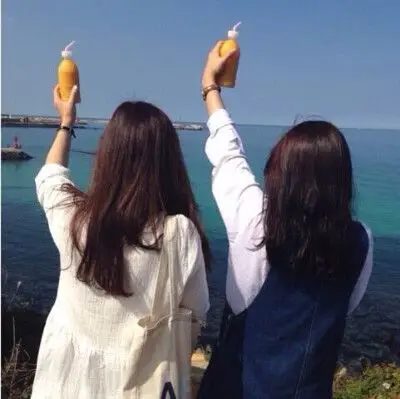 让在乎你的人放心一下. 别哭出声.很多人等着看你疼.