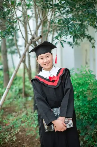 学院路小学毕业照——个人写真照