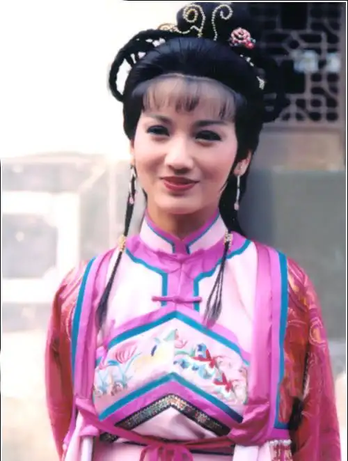 p>《戏说乾隆》,是由台湾飞腾电影公司,北京电影公司联合出品的古装