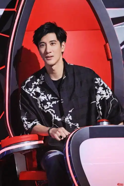 《中国好声音》盲选收官,王力宏战队正式集结