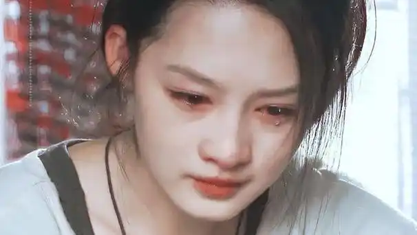 事实证明,被国家"秘密培养"9年的李沁,早已走上另一条道路!