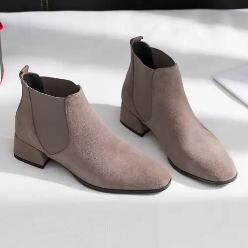 品点秋冬新款低跟短靴真皮踝靴粗跟马丁靴百搭女靴牛皮保暖女鞋