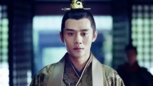 王凯《琅琊榜》【萧景琰】赤焰少帅林殊从小到大的好友,性情倔强,被