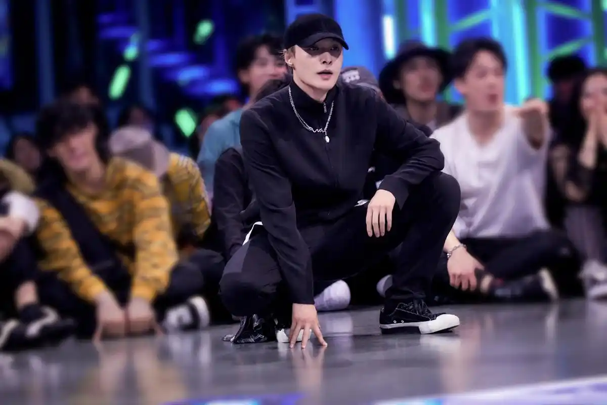 张艺兴这就是街舞4队长cypher高难度大招炸裂全场