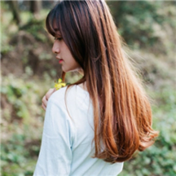 城市的喧嚣中夜晚每天都有,女生头像图片-回车桌面