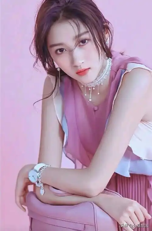 关晓彤明星壁纸52