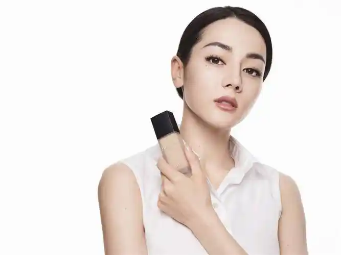 迪丽热巴 dior迪奥中国彩妆代言人_创意_电影_观众