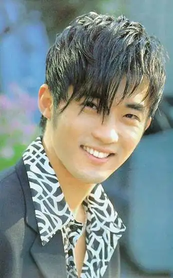 韩国影星系列——韩国最具独特魅力的男演员:安在旭