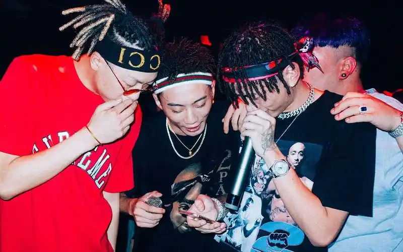 海尔兄弟搬运gbs纪录片中国饶舌之王扛起世界higherbrother迄今为止的