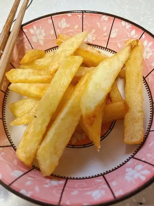 炸个薯条吃吃吧
