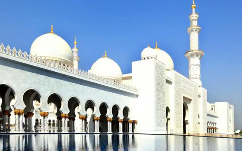 阿拉伯的宫殿令人神往,融合各民族的特点,形成自己独有的风格