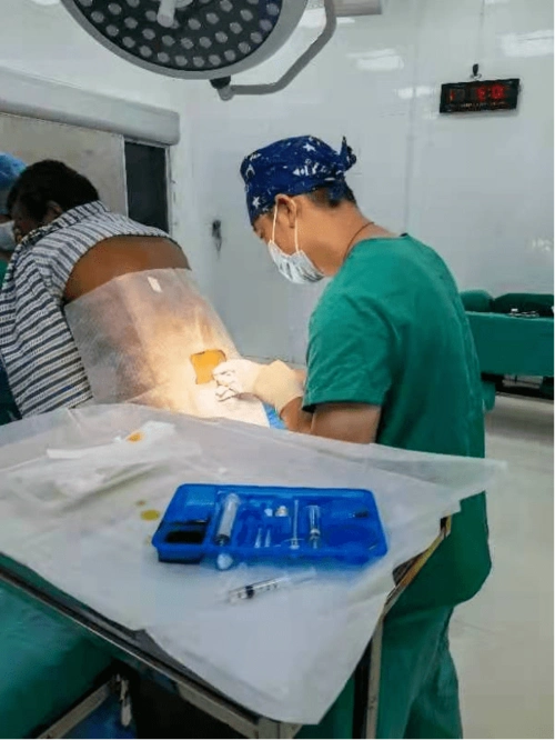 人民医院成功为一名混合痔患者实施鞍麻下行吻合器直肠粘膜环型切除术