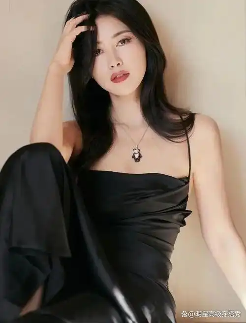 朱珠,这位美丽的女演员,近年来真的是越来越漂亮了.