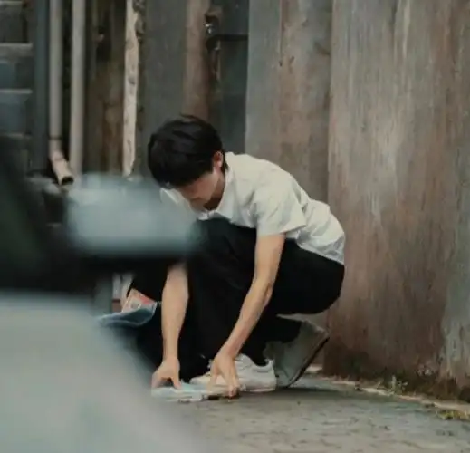 宋亚轩不明显头像