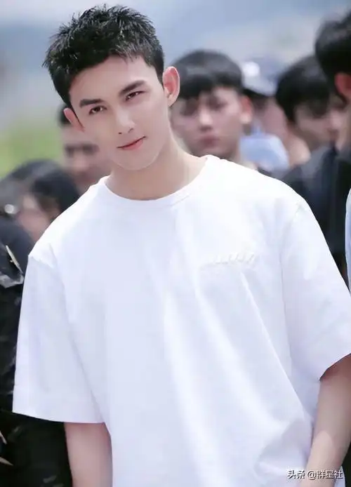 吴磊个人资料(高情商代表吴磊,23岁已是老戏骨)