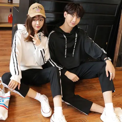 实拍#情侣装秋装2017新款韩版爱情时尚卫衣休闲套装学生班服潮