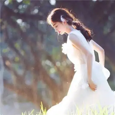 女生2021唯美好看侧面头像 侧脸带着淡淡的忧伤与厌世