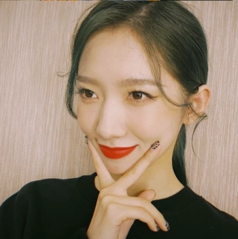 头像|孟美岐头像霸气