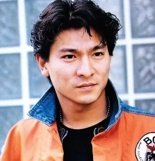 刘德华回应隐婚生子,我以为是可以的,上一代的艺人也没讲_偶像_隐私