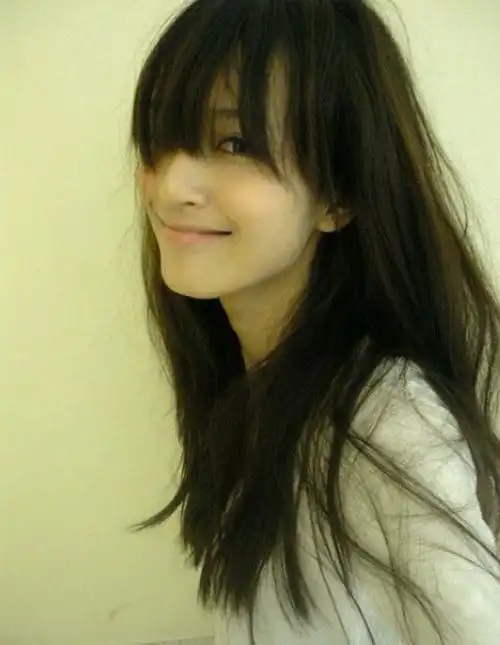 同一年,她偶遇主演了青春励志电影《逆转流星》,她在里面扮演宁馨儿