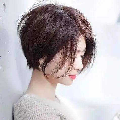 圆脸女生适合什么短发酷酷的