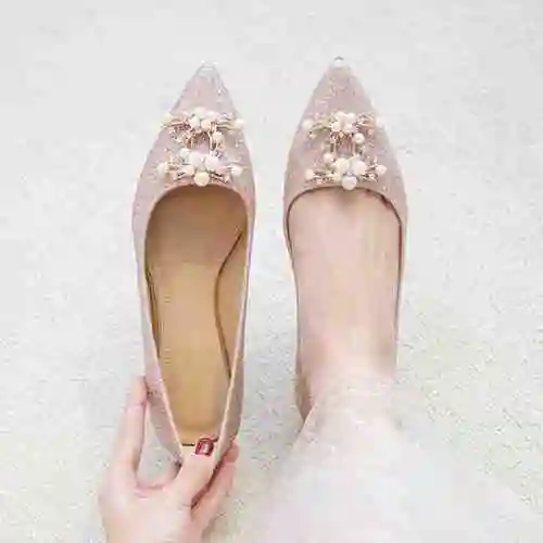 高档婚鞋女平底2021新款秋冬季新娘鞋平跟伴娘单鞋孕妇公主水晶婚