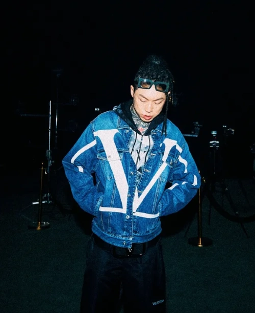 现在说psyp在higherbrothers排第一的和说他混子的是一批人么