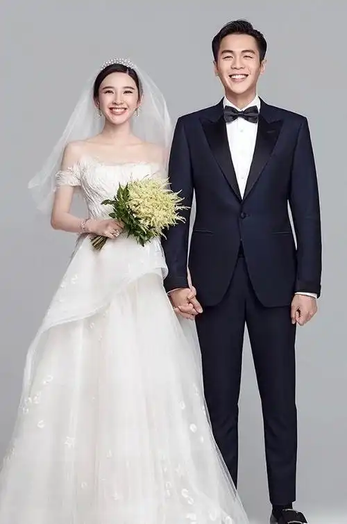 看看十组明星婚纱照,袁泉美若天仙,舒淇有颜任性,你想结婚了吗