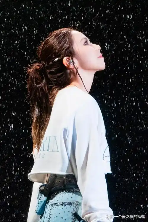 2024邓紫棋郑州演唱会官宣加场!门票6月11日12:00开启