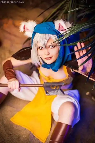 让人再也无法直视的米波五狗齐飞cos图集(3)