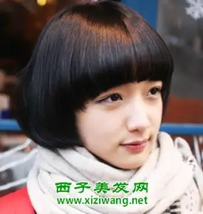 女生可爱齐刘海蘑菇头短发 变可爱女生必备_短发发型_西子美发网