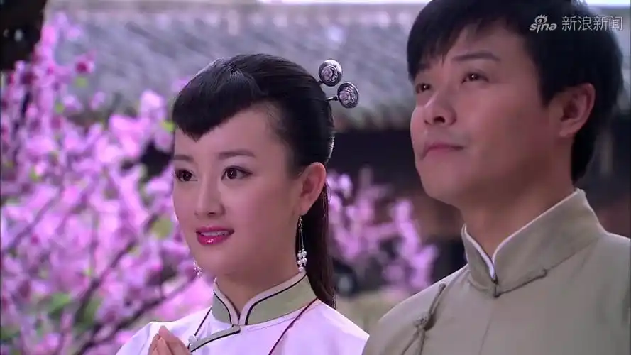 大丫鬟:手下竟见财起意,独吞三十万金条把萧老爷撕票,太惨了