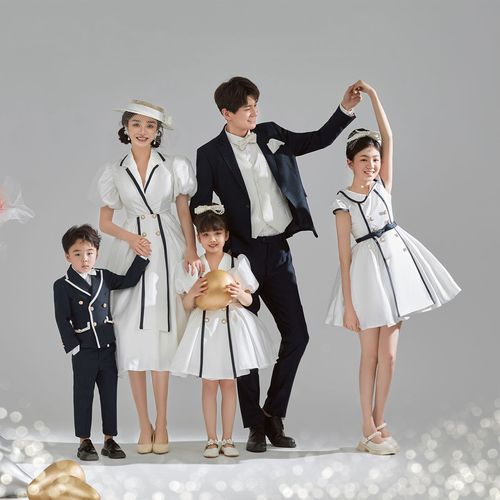 新款影楼亲子装儿童摄影服装一家五口全家福艺术拍照休闲写真衣服