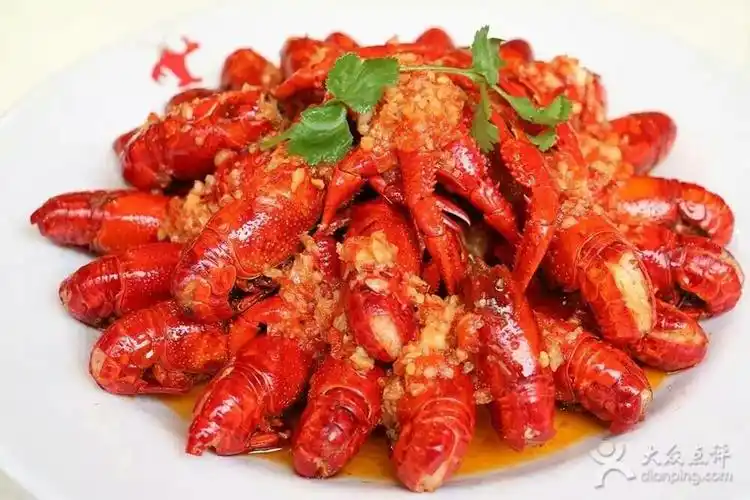 蒜蓉大虾           蒜香味浓郁!