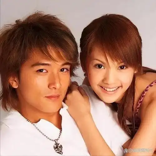 邱泽得知了杨丞琳的反应后也表示,杨丞琳变了很多,回想十年前的自己