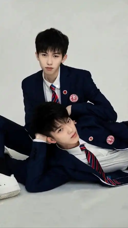 不好意思请问一下