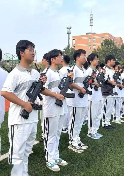 祥龙昂首 万象启新 | 北师大天津附中给您拜年啦!