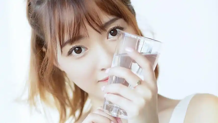 余心恬图片壁纸211