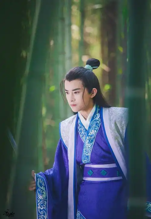 易烊千玺 #tfboys 思美人61少年屈原 花絮 高清 帅气