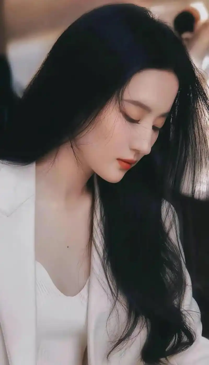 刘亦菲的时尚美照,真是太漂亮了