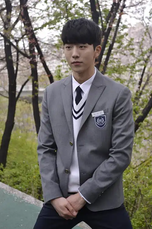 南柱赫分享170216快来围观你们柱的礼仪腿简直绅士到不行