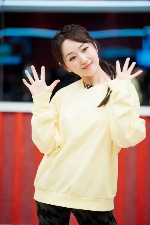 杨钰莹:观众是我的七彩祥云