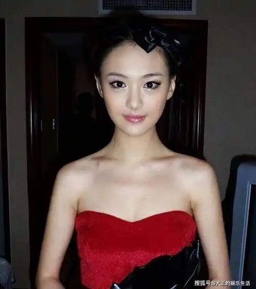 原创曾日赚208万今却无力执行罚款郑爽的热搜是愚人节最大的笑话