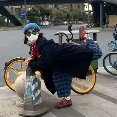 女生搞怪头像真人逗比奇葩同一个人精选图片-搞笑头像