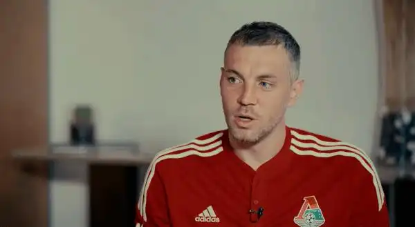 俄罗斯男足队长公开支持普京后,被乌克兰极右翼网站列入"死亡名单"