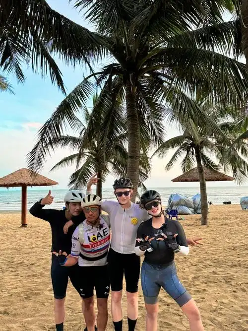 骑时很酷##江映蓉骑行不是在吃就是在吃的路上##江映蓉骑到哪儿了