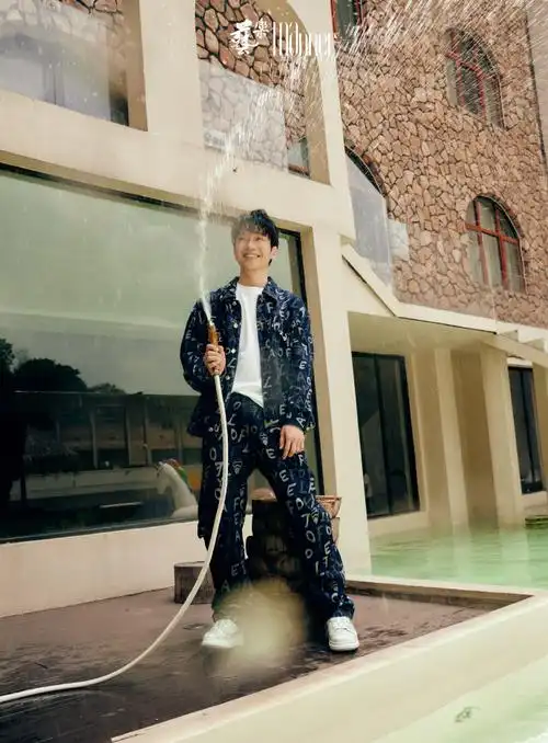 张栋梁为心而声大片##艺乐封面故事